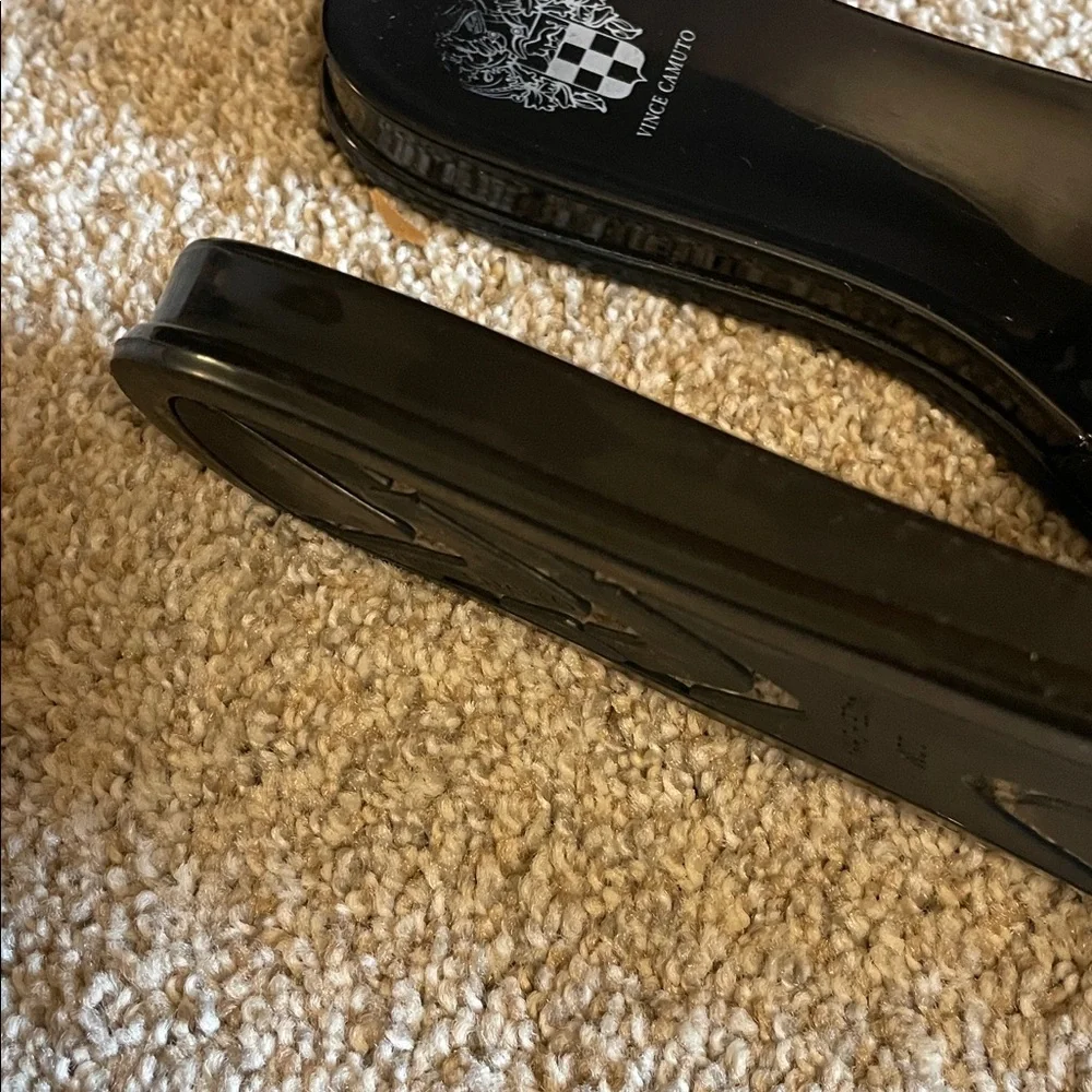 Vince Camuto jelly slides - Picture 7 of 8